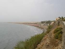 Vi sono solo immersioni d'introduzione, le cosiddette immersioni di prova, essendo la spiaggia di sabbia e poco profonda