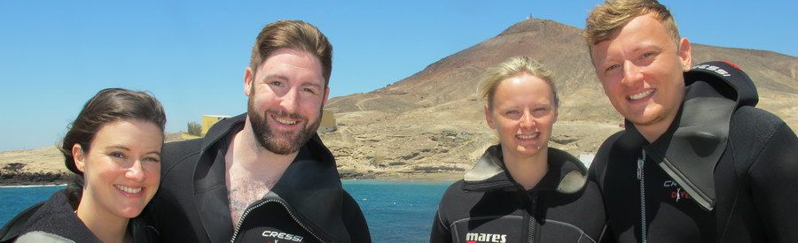 gran canaria diving with shoals of roncadors